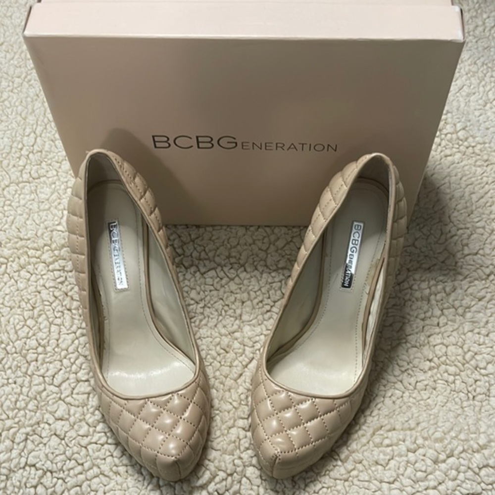 NUDE LEATHER QUILTED PUMP